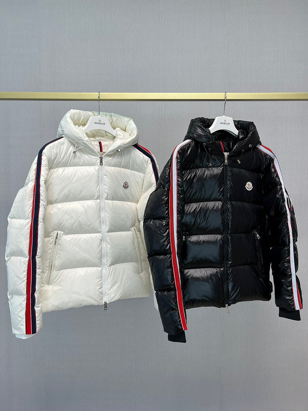 Moncler sz1-5 26yr76