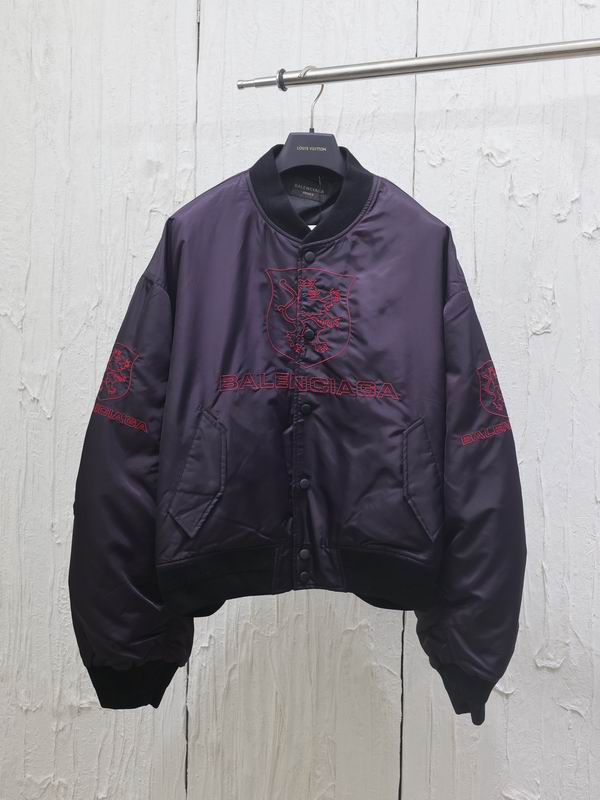 Balenciaga XS-M wdtr25