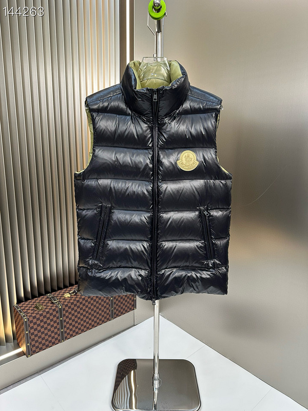 Moncler sz1-5 26yr323