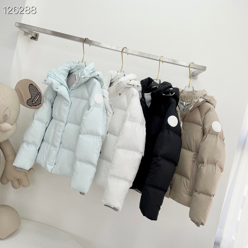 Canada Goose XS-XL 26yr04