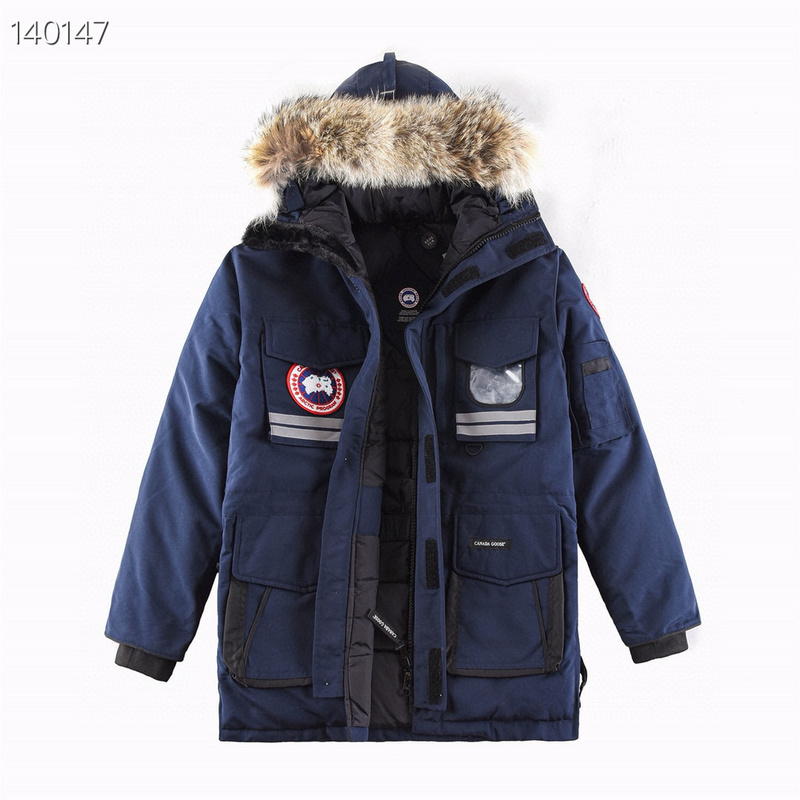 Canada Goose XS-X2L 26yr34