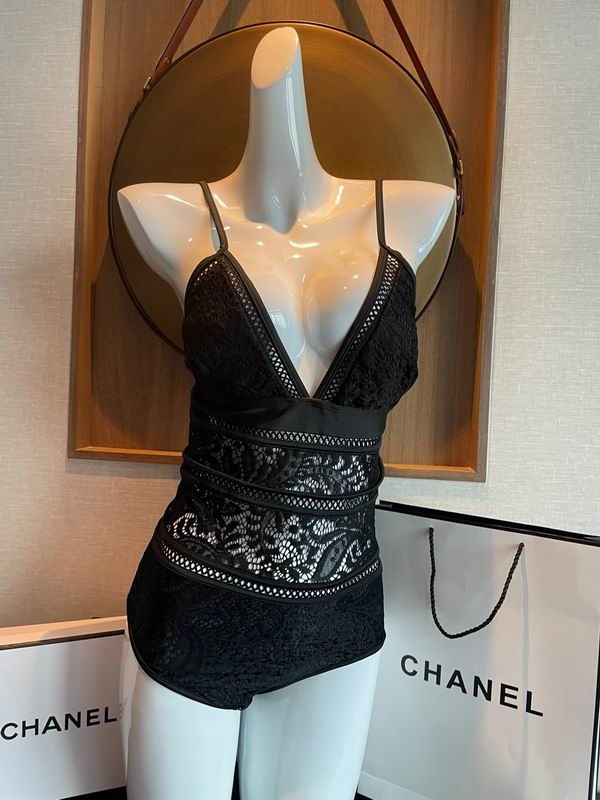 Chanel S-XL 83