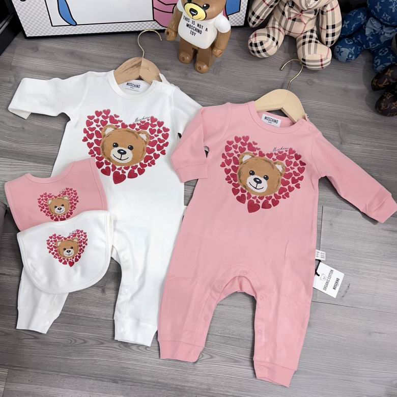 Moschino sz59 66 73 80  85 90 57