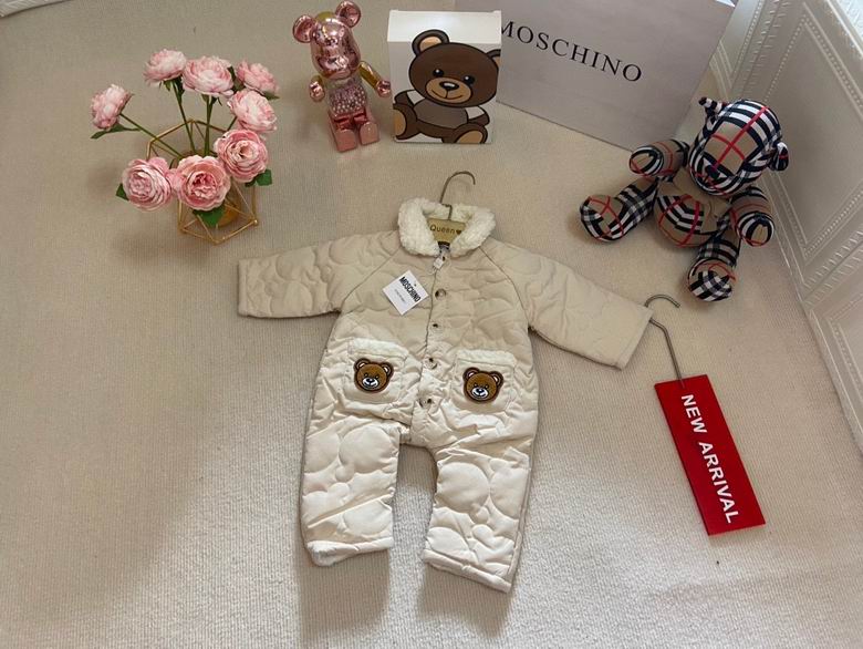 Moschino sz66 73 80 90 100 143
