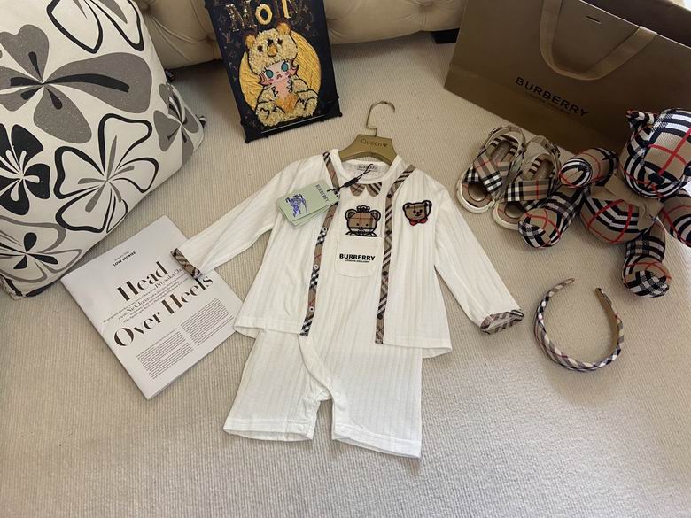 Burberry sz59 66 73 80 90 100 55