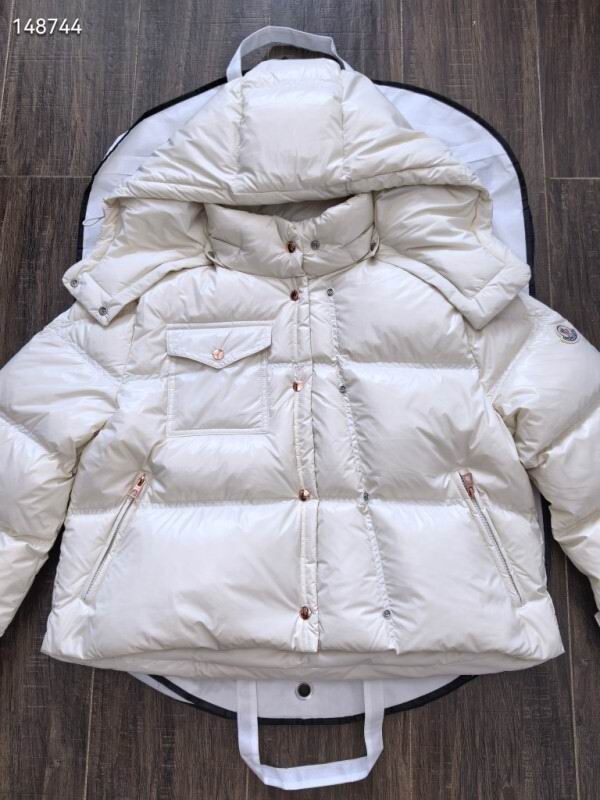 Moncler sz0-3 26yr23