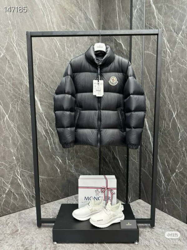 Moncler sz1-5 26yr88