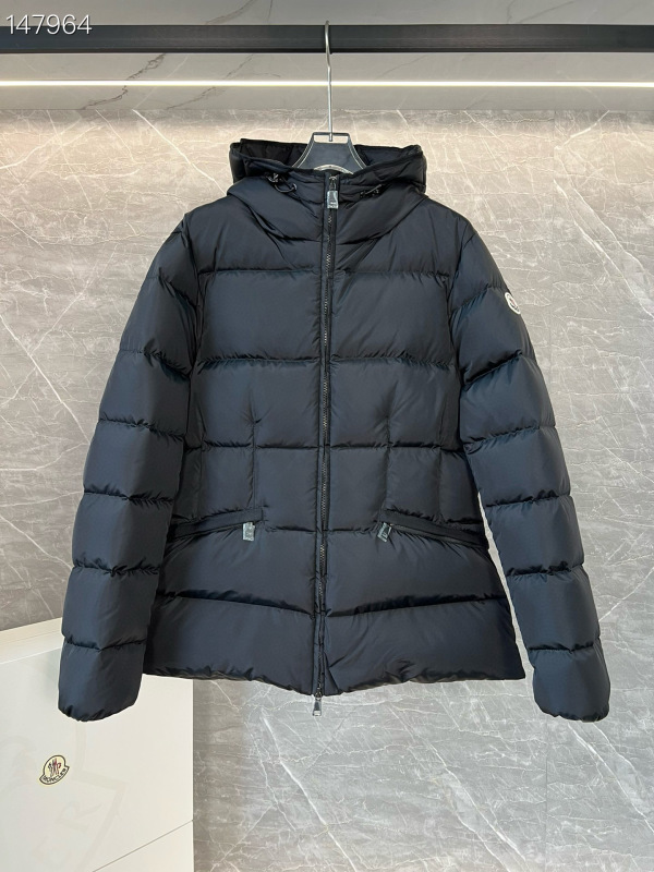 Moncler sz1-4 26yr165
