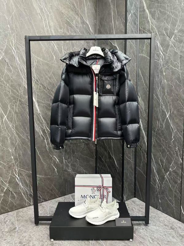 Moncler sz1-6 8qx40
