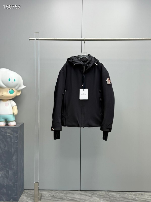 Moncler sz1-4 26yr190