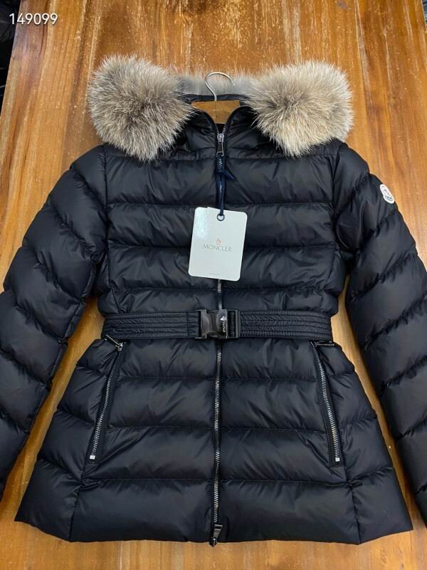 Moncler sz1-4 26yr239