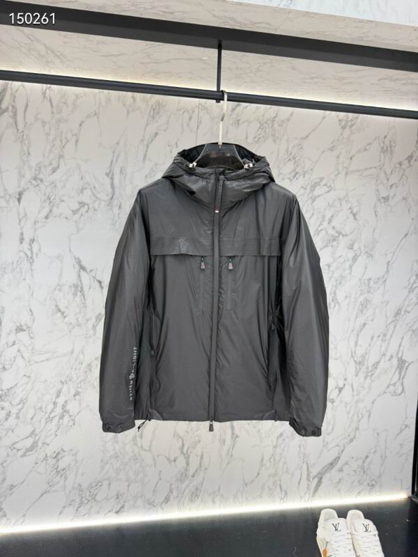 Moncler sz1-5 26yr248