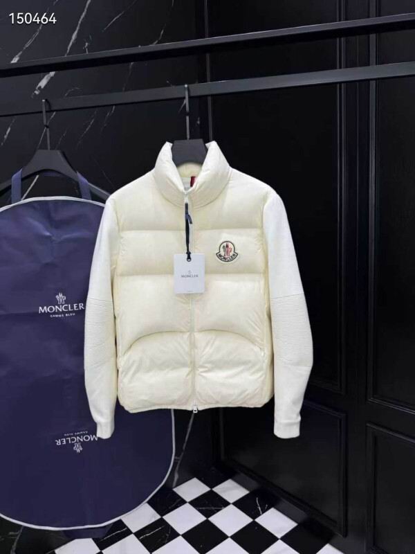 Moncler sz1-5 26yr282