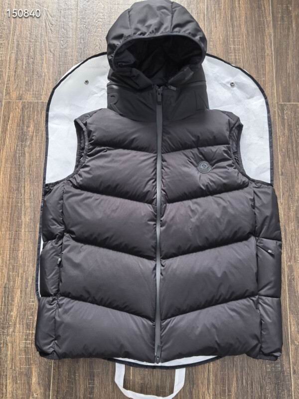 Moncler sz1-5 26yr295