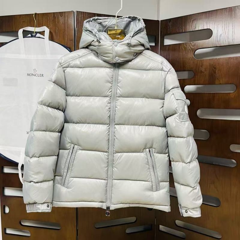 Moncler sz1-5 8qx84