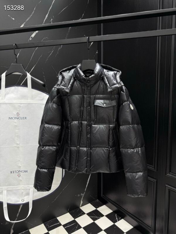 Moncler sz1-5 26yr322