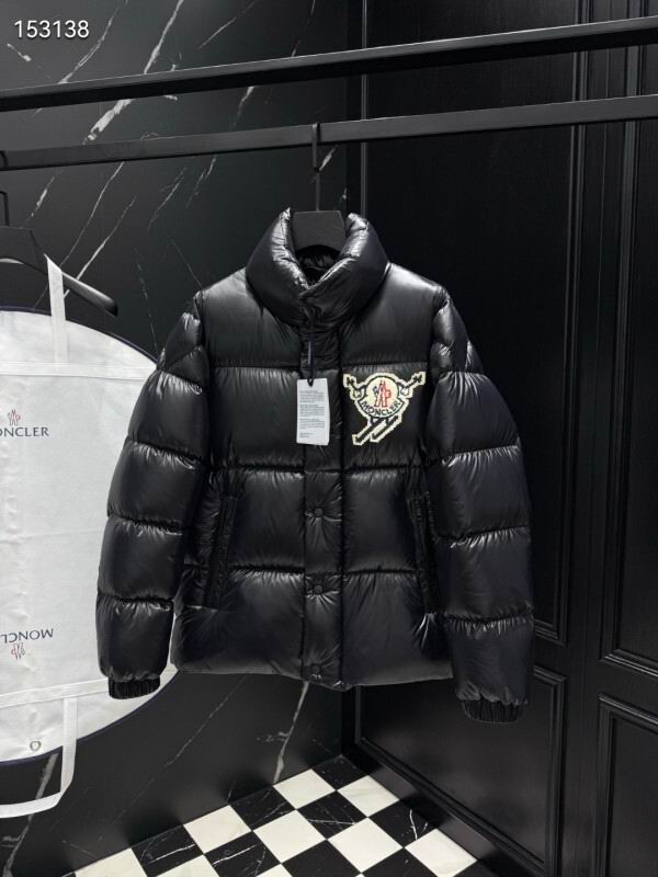 Moncler sz1-5 26yr353
