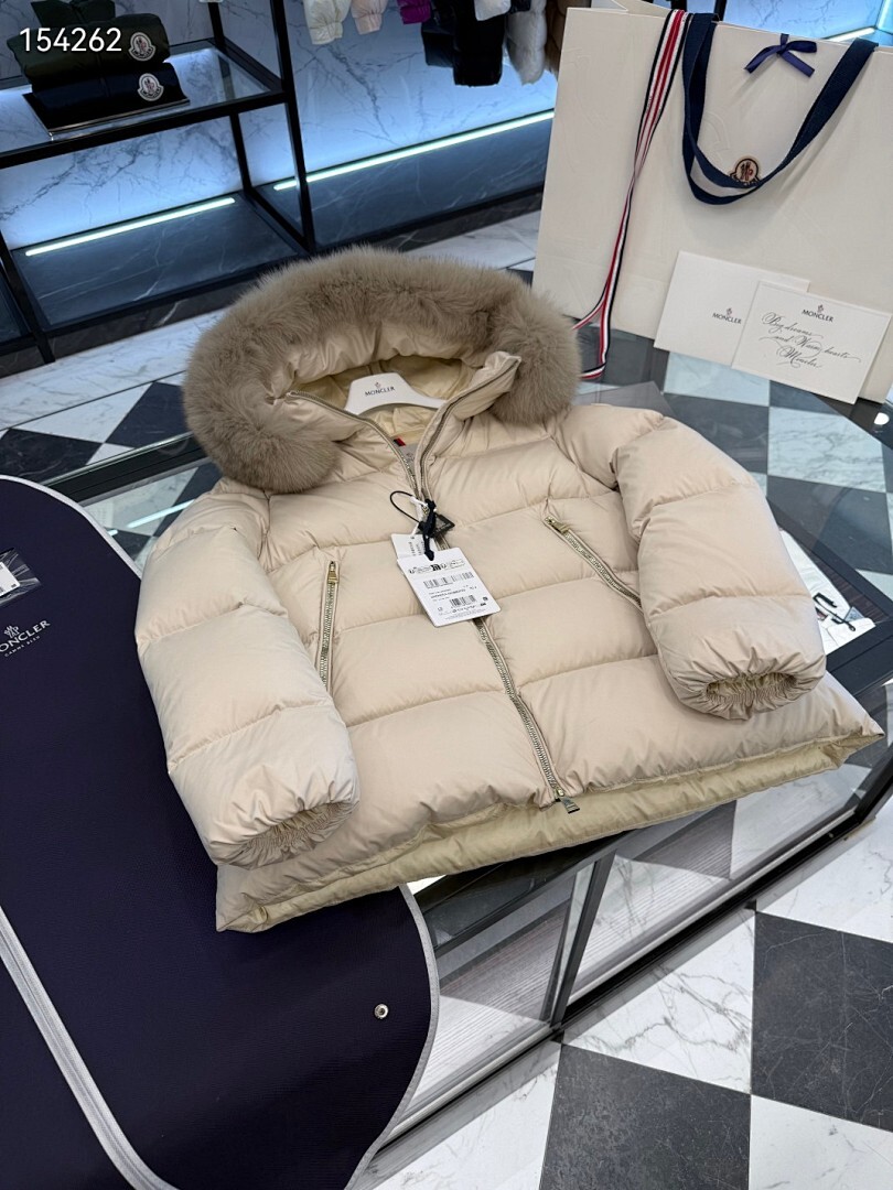 Moncler sz1-4 26yr446