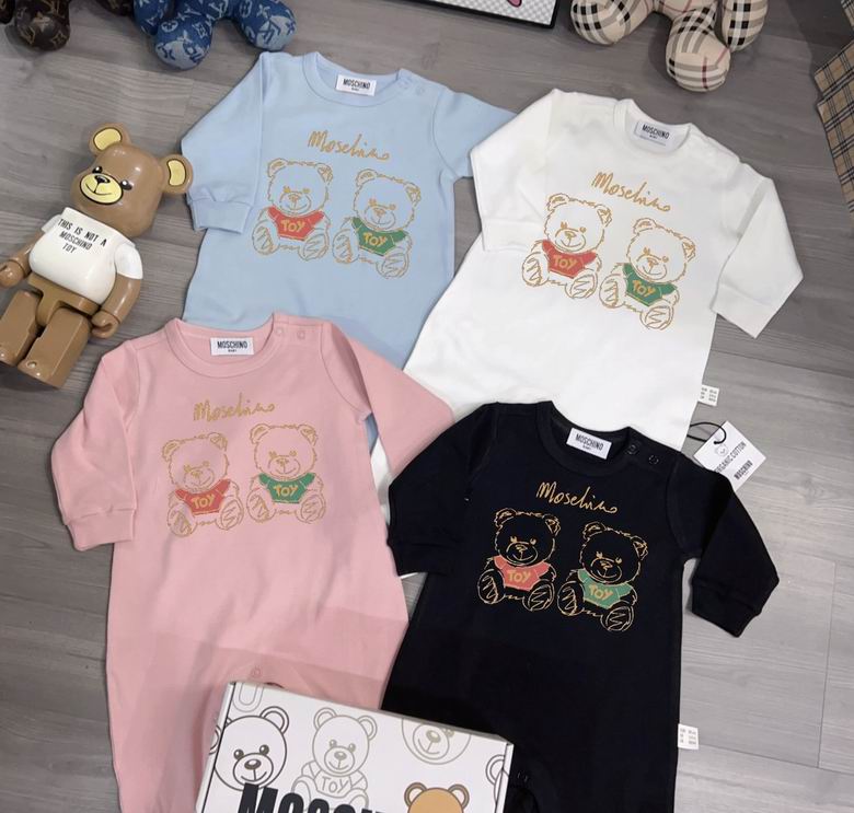 Moschino sz59 66 73 80 85 90 120