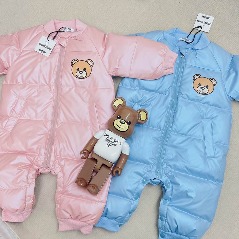 Moschino sz66 73 80 90 100 235